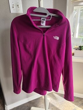 The North Face Women's Fleece Quarter-Zip Pullover - Fuchsia